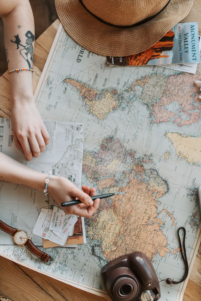 Travel Agent vs. Travel Curator: What’s the Difference?